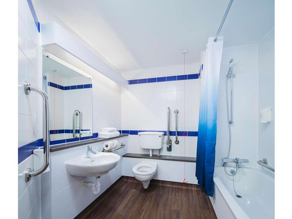 Travelodge Bristol Central Anchor Road Zimmer foto