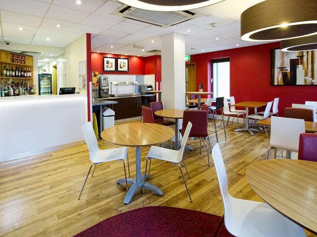 Travelodge Bristol Central Anchor Road Restaurant foto